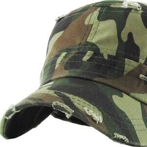 ❤️NWT❤️ Distressed Camo Adjustable Hat